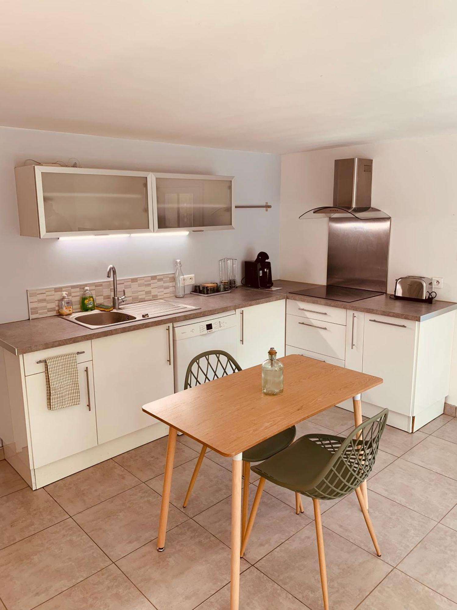 Appartement Independant Avec Jardin Et Acces Piscine Нім Екстер'єр фото